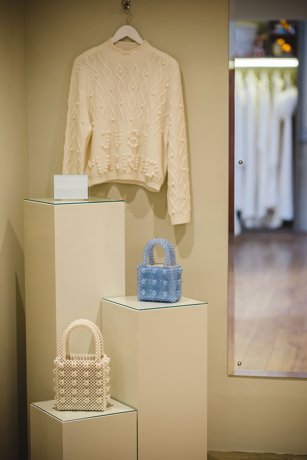 DIY SHRIMPS BEADED BAG: HOW TO MAKE A BEADED BAG || BEGINNER FRIENDLY  TUTORIAL | Beaded bags, Crochet bag pattern, Beaded