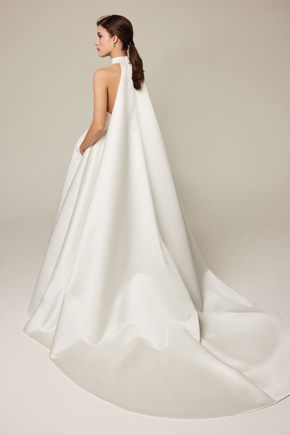 Jesus Peiro 2500 wedding dress with halter neck and cape