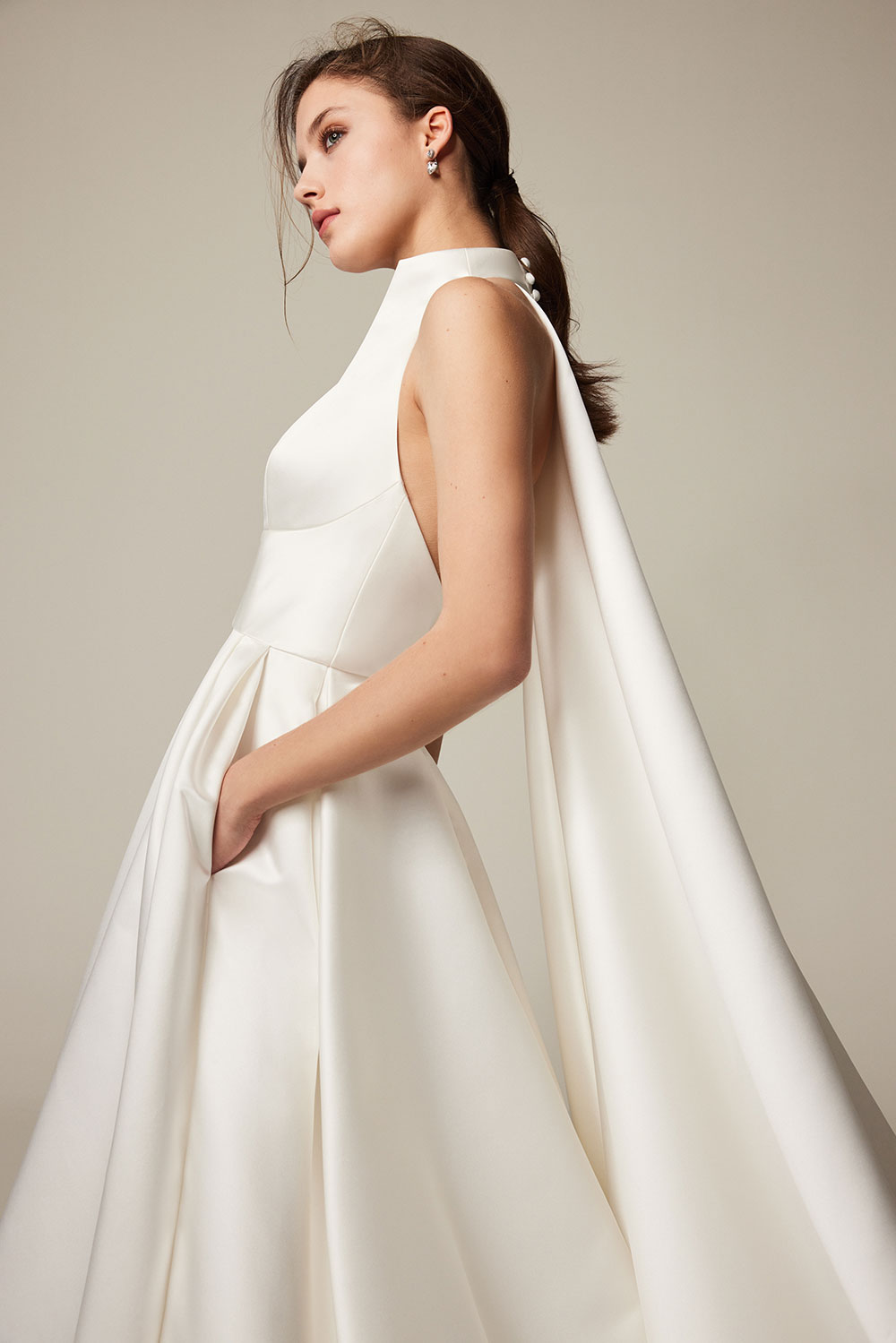 Jesus Peiro 2500 wedding dress with halter neck and cape