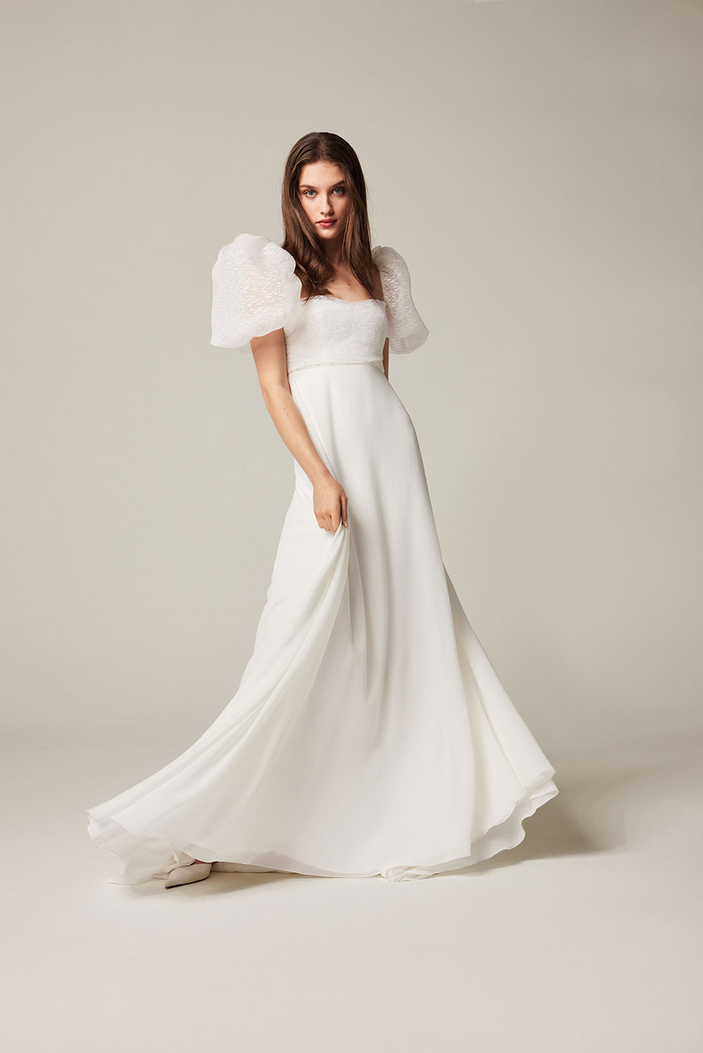 Jesus Peiro 2501 wedding dress with puff sleeves