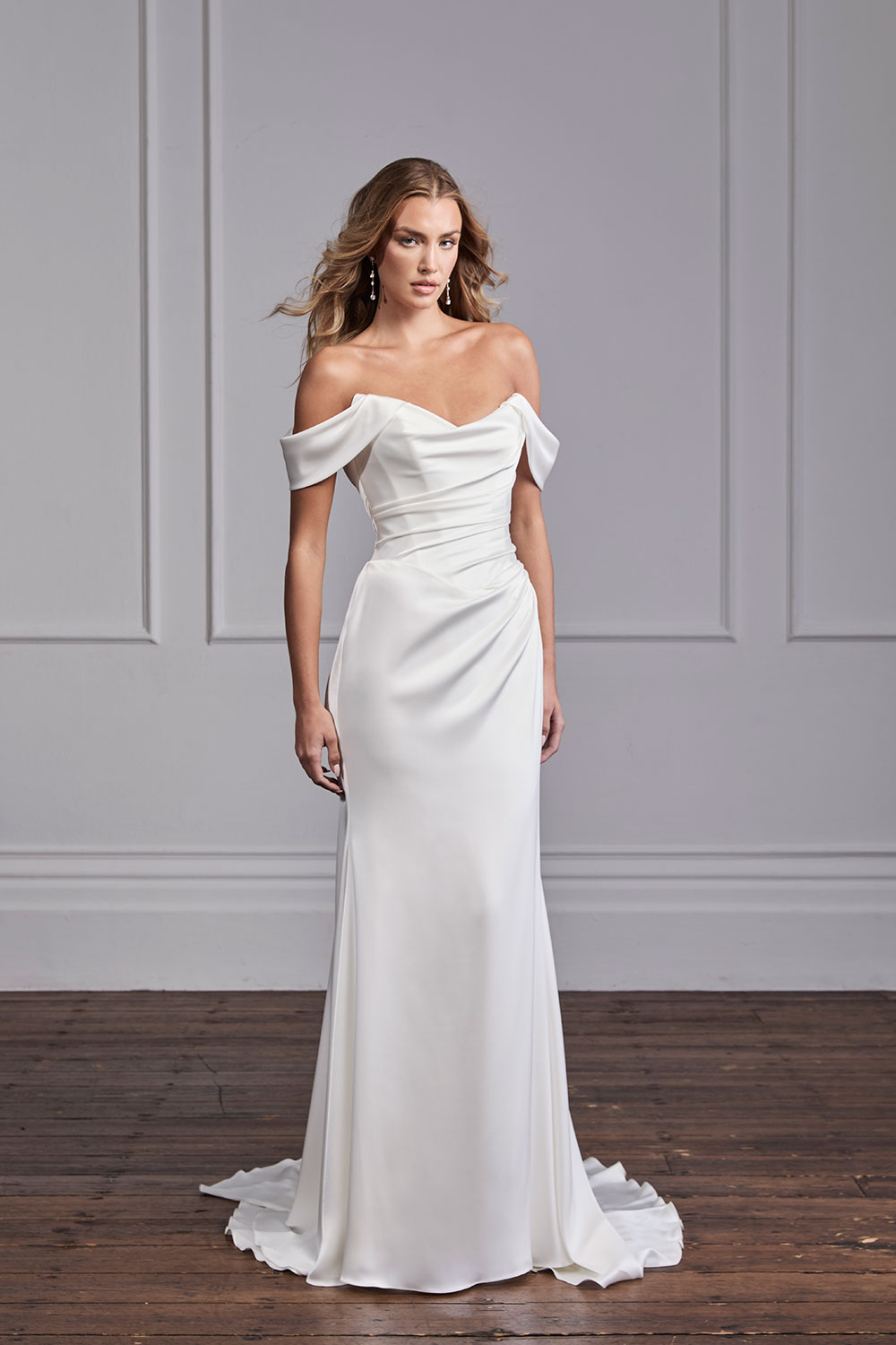 Suzanne Neville Eternellle wedding dress at Miss Bush bridal boutique in Surrey