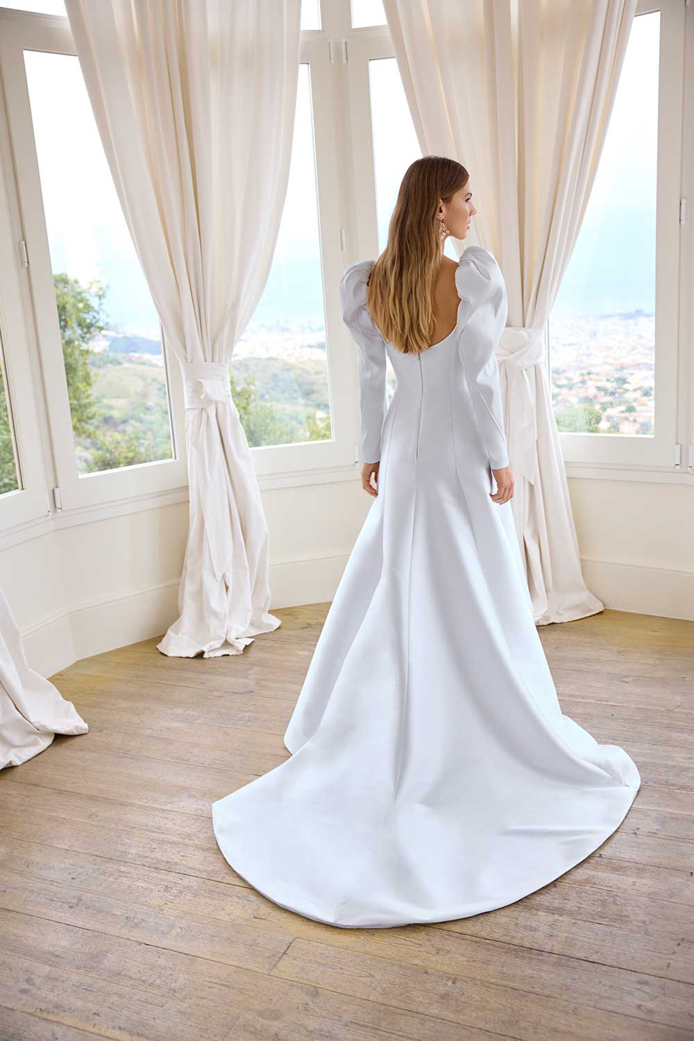 Jesus Peiro 2701 wedding dress