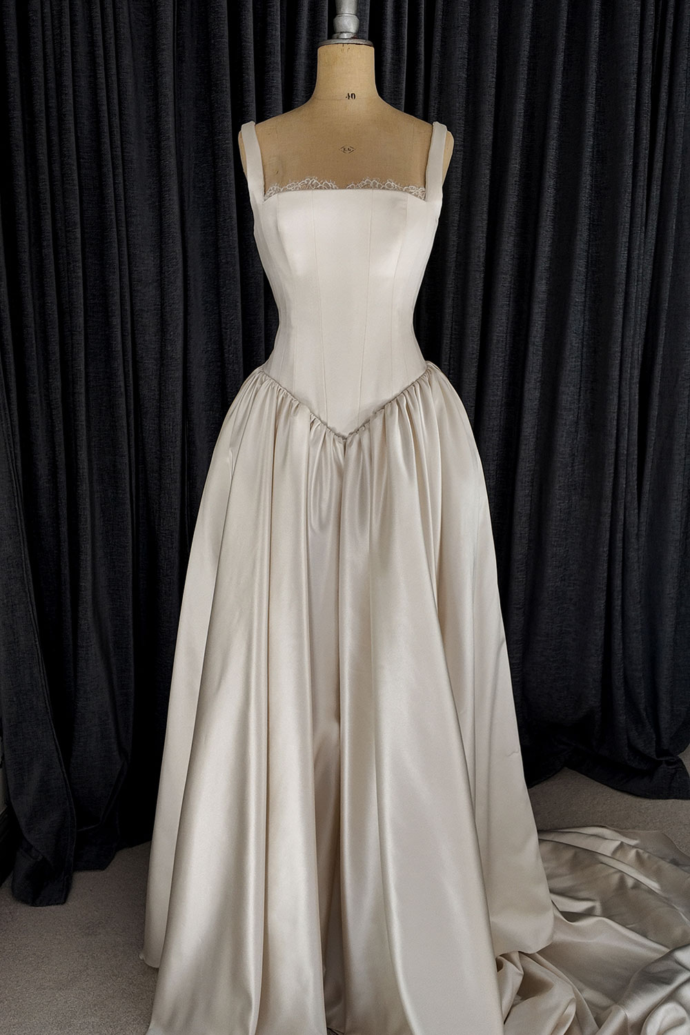 Grace wedding dress by Nortier 